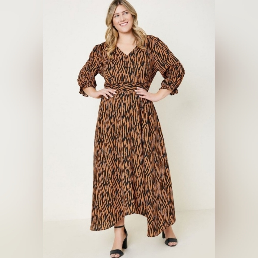 Hayden Plus Midi Dress